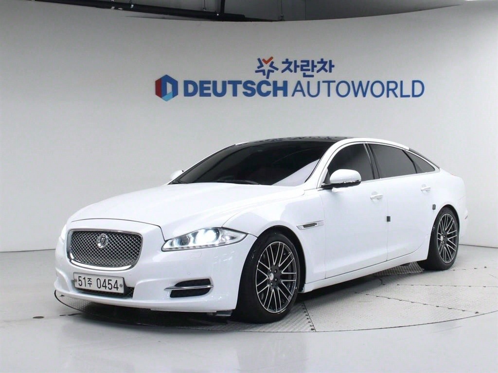 재규어 XJ XJ (X351) 3.0 SC 프리미엄 럭셔리 LWB 이미지 2