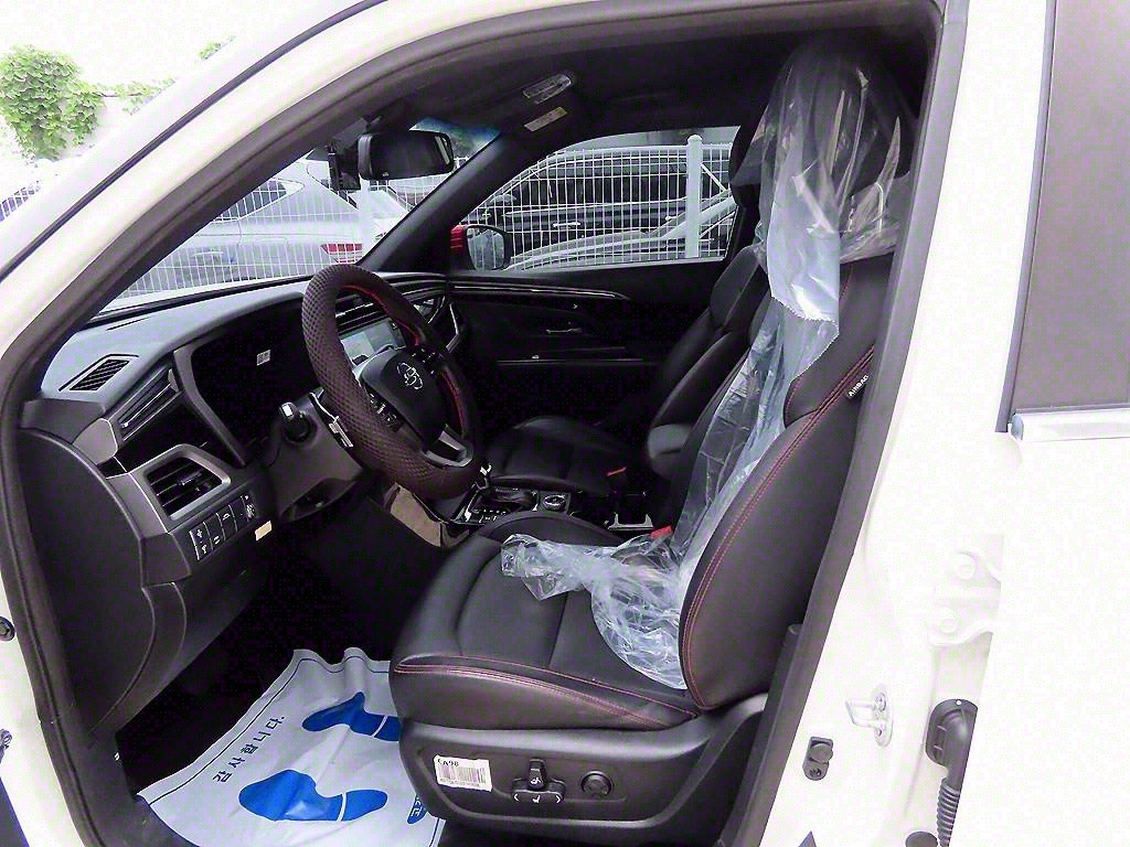 KG모빌리티(쌍용) 코란도 뷰티풀코란도 2WD 가솔린 1.5 R-플러스 이미지 5