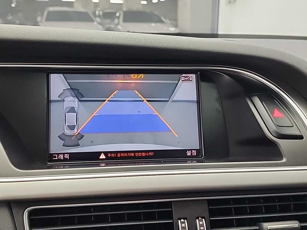 아우디 A4 뉴 A4 35 TDI 콰트로 다이나믹 이미지 15