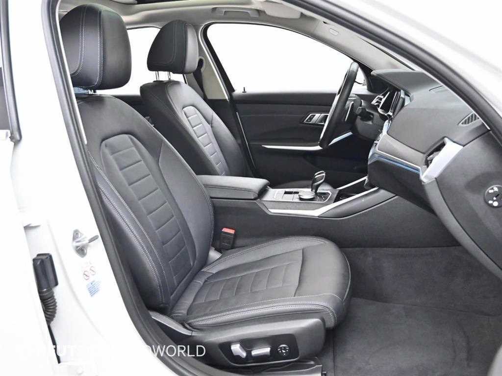 BMW 3시리즈 3시리즈 (G20) 330e 럭셔리 이미지 10