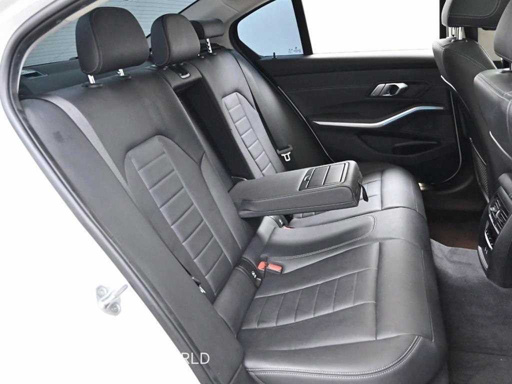 BMW 3시리즈 3시리즈 (G20) 330e 럭셔리 이미지 12
