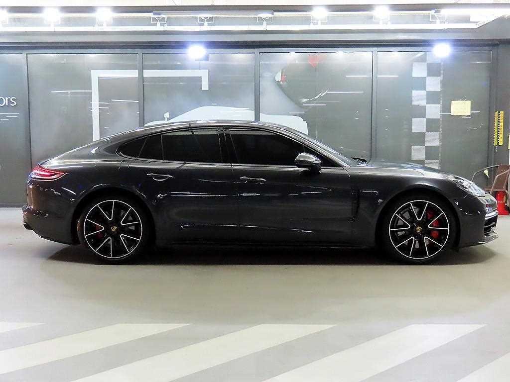 포르쉐 파나메라 파나메라(971) 4.0 GTS 이미지 3