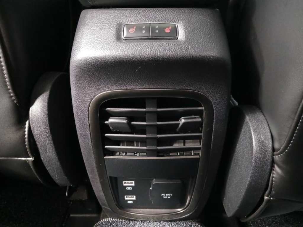 링컨 MKC 2.0 AWD 리저브 이미지 14