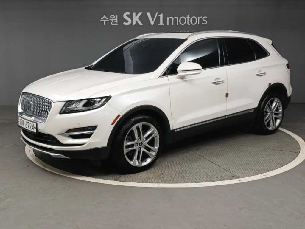 링컨 MKC 2.0 AWD 리저브 이미지 2