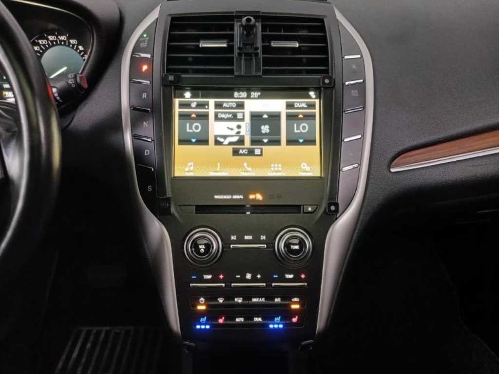링컨 MKC 2.0 AWD 리저브 이미지 8