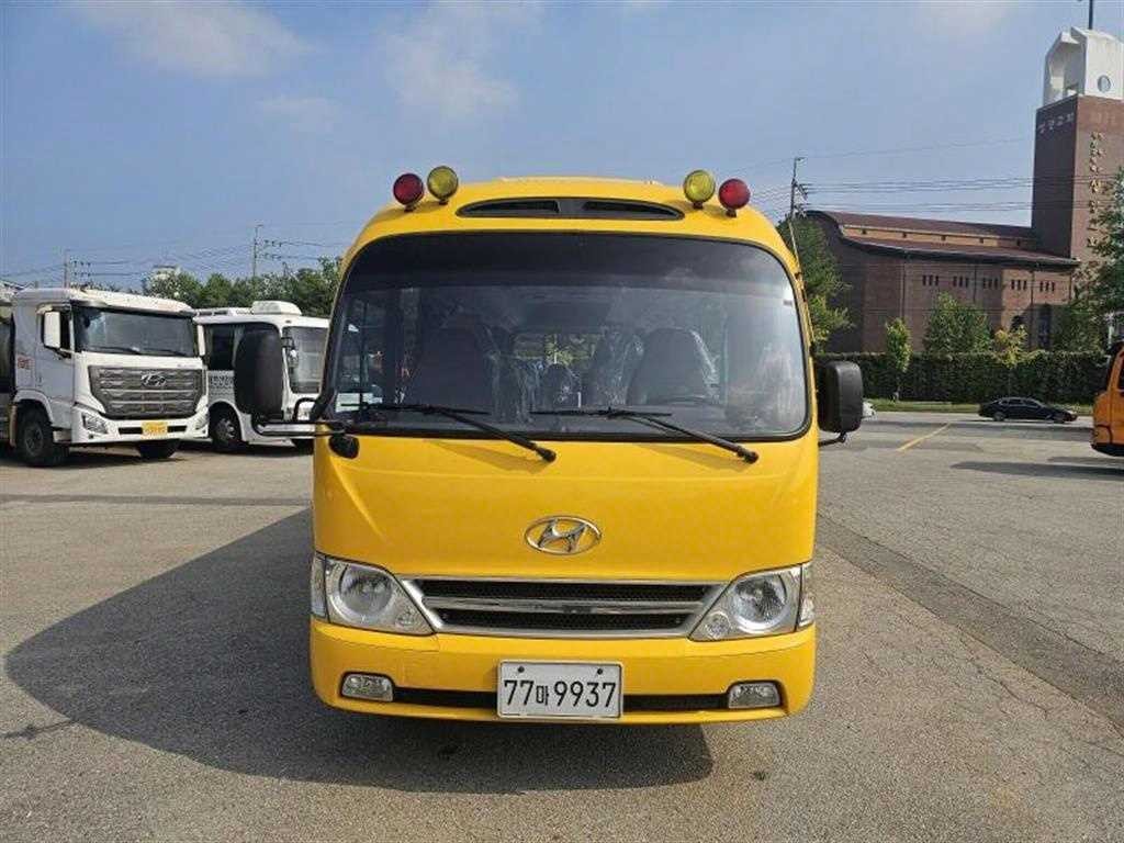 중대형버스 소형현대버스 뉴카운티 장축 SUP 25인승 이미지 2