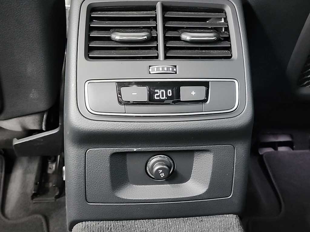 아우디 A4 A4 (B9) 40 TFSI 이미지 13
