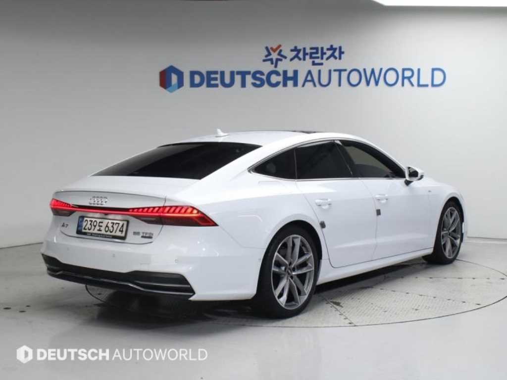 아우디 A7 A7 (4K) 55 TFSI 콰트로 프리미엄 이미지 2