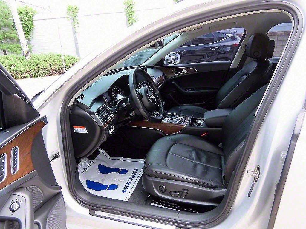 아우디 A6 뉴A6 40 TFSI 콰트로 다이나믹 이미지 5