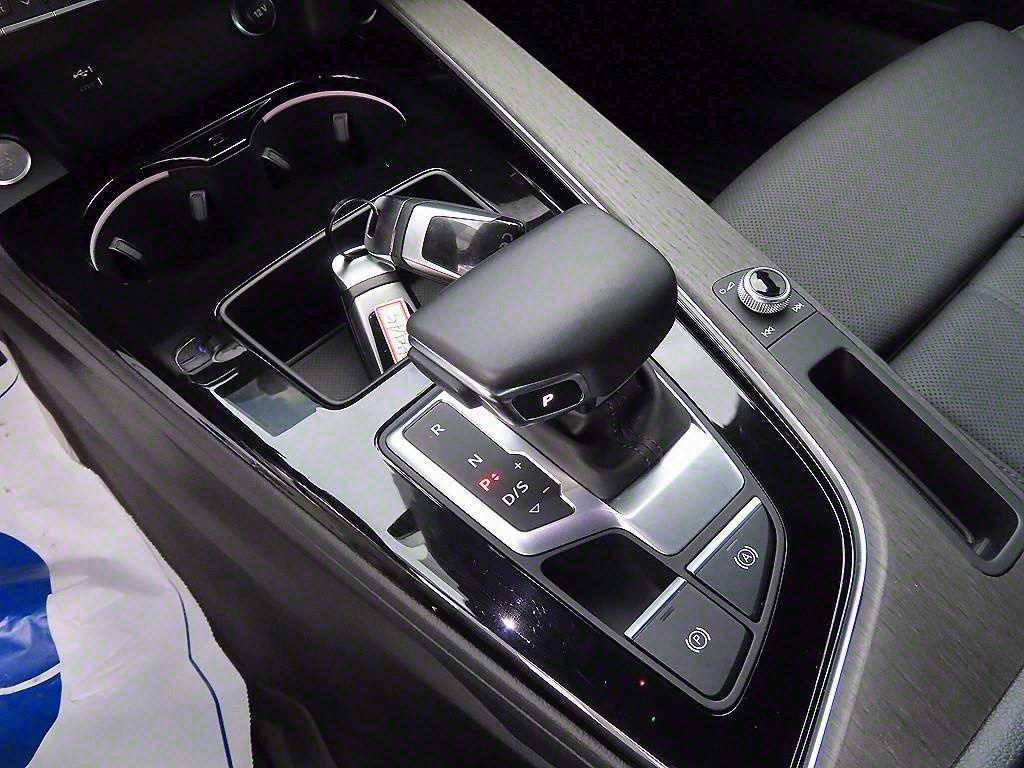 아우디 A5 A5 (F5) 40 TFSI 콰트로 프리미엄 스포트백 이미지 11