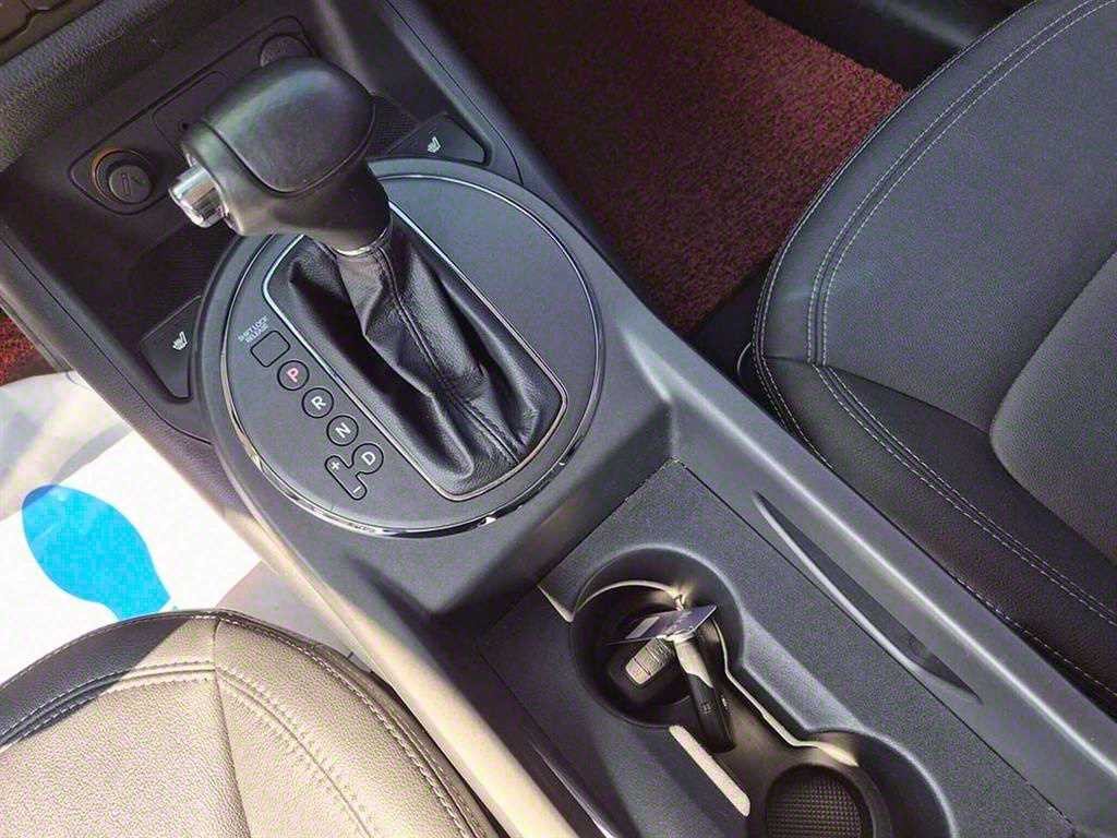 기아 스포티지 스포티지 R 2WD TLX 최고급형 이미지 10