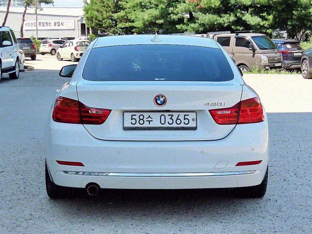 BMW 4시리즈 4시리즈 (F32) 420i 그란쿠페 럭셔리 이미지 4