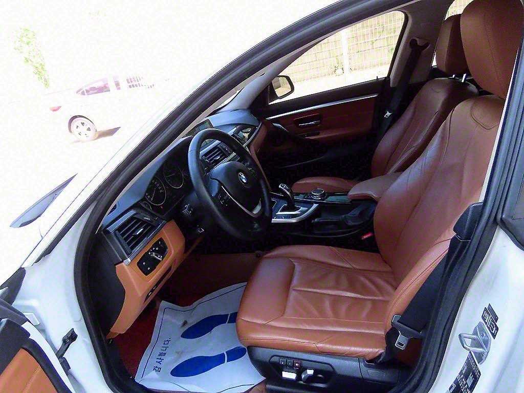 BMW 4시리즈 4시리즈 (F32) 420i 그란쿠페 럭셔리 이미지 5