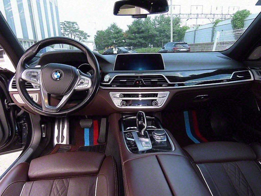BMW 7시리즈 7시리즈 (G11) 730Ld xDrive M 스포츠 이미지 7