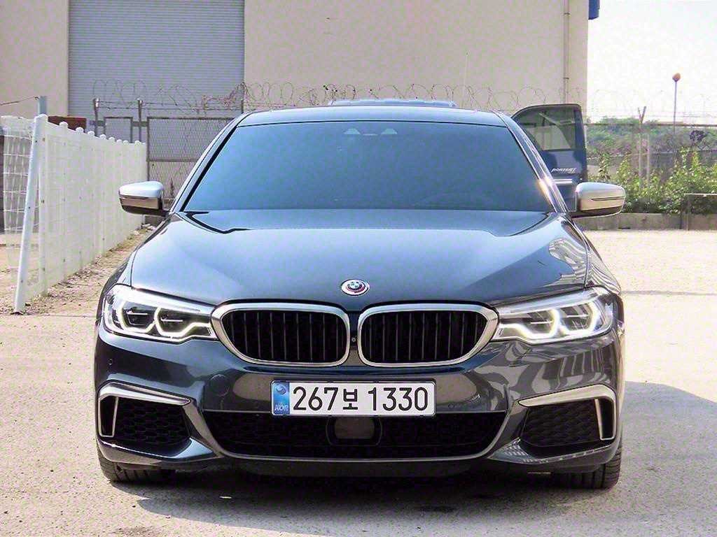 BMW 5시리즈 5시리즈 (G30) M550d xDrive 이미지 1