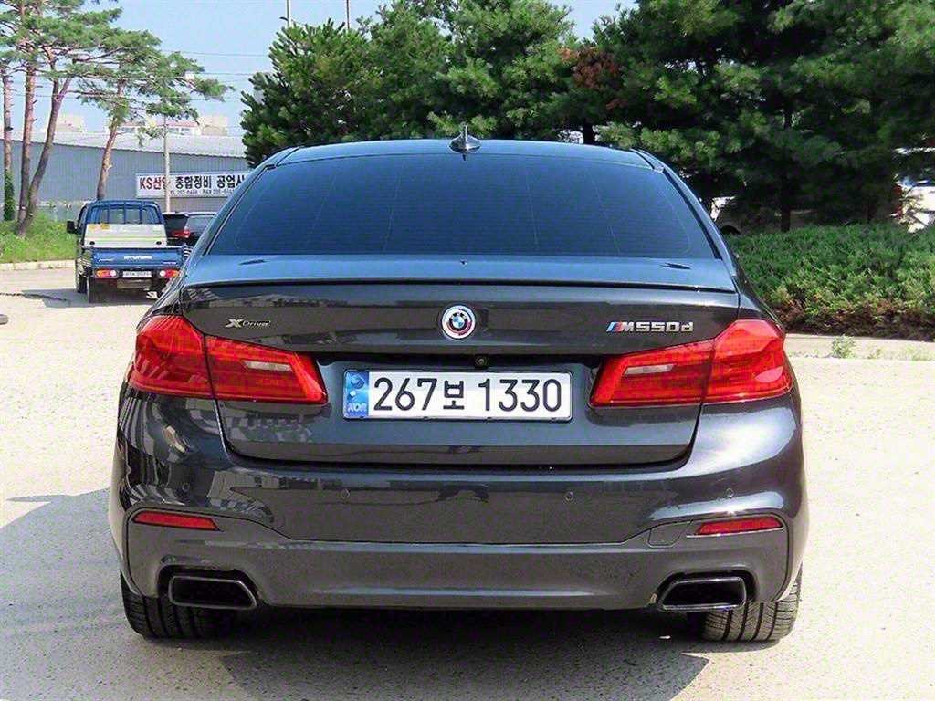 BMW 5시리즈 5시리즈 (G30) M550d xDrive 이미지 4