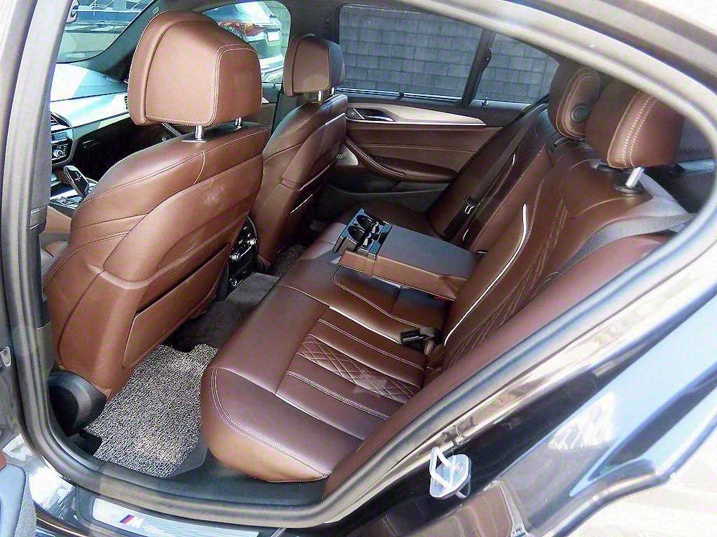 BMW 5시리즈 5시리즈 (G30) M550d xDrive 이미지 6