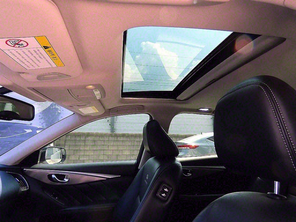 인피니티 Q Q50 2.2D 프리미엄 이미지 18