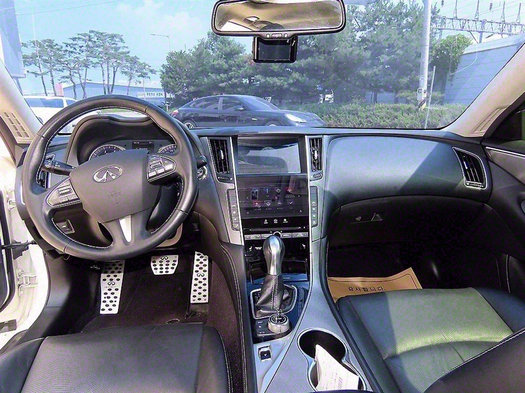 인피니티 Q Q50 2.2D 프리미엄 이미지 7