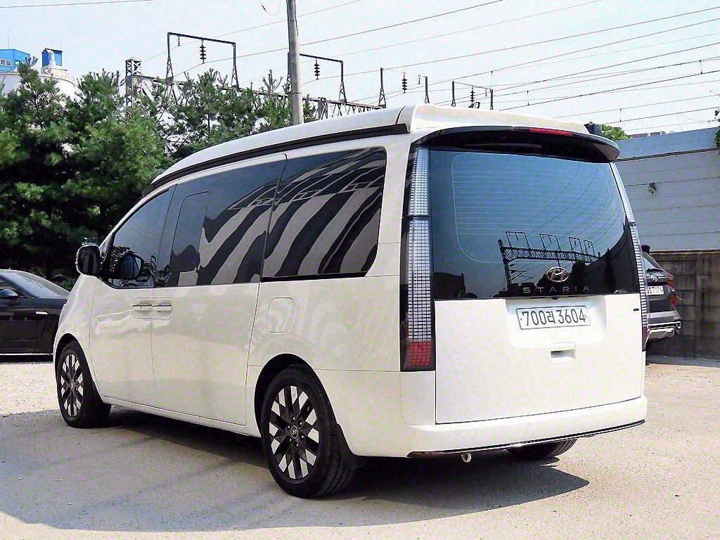 현대 스타리아 캠핑카 4WD 프레스티지 캠퍼 11인승 이미지 3