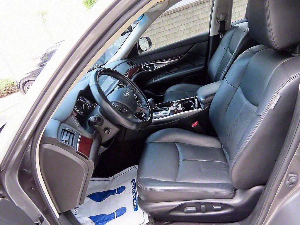 인피니티 Q Q70 3.7스타일 이미지 5