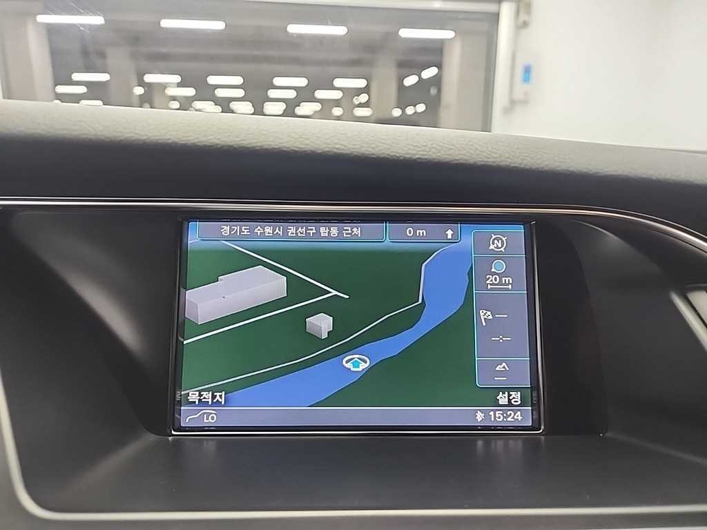 아우디 A4 뉴 A4 2.0 TDI 콰트로 다이나믹 이미지 14