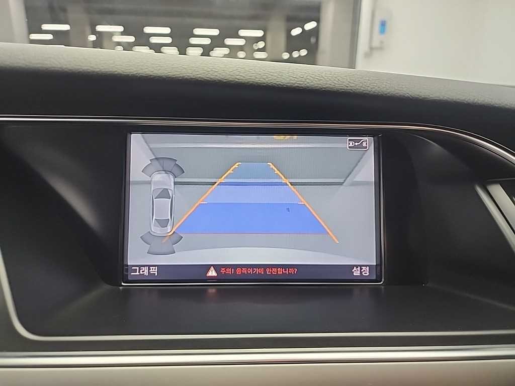 아우디 A4 뉴 A4 2.0 TDI 콰트로 다이나믹 이미지 15