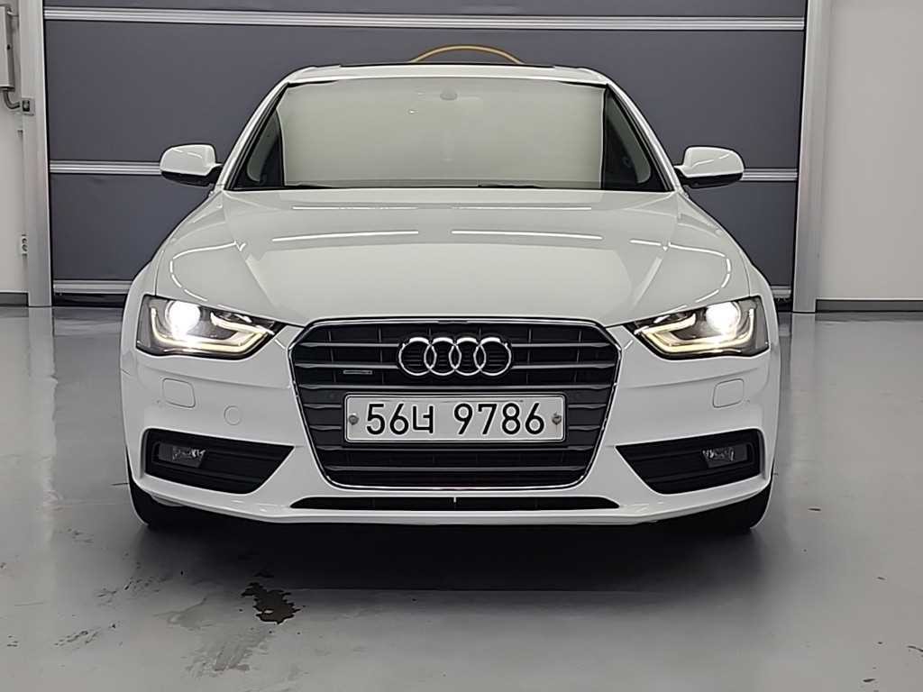 아우디 A4 뉴 A4 2.0 TDI 콰트로 다이나믹 이미지 2