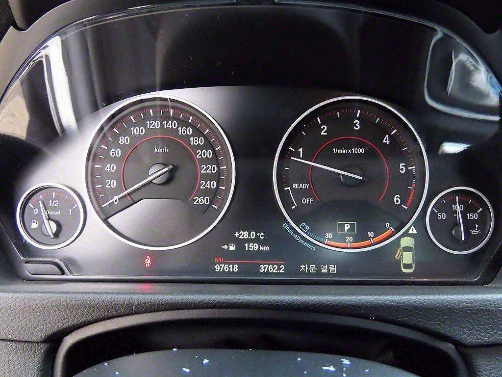 BMW 4시리즈 4시리즈 (F32) 420d xDRIVE 쿠페 스포츠 이미지 9