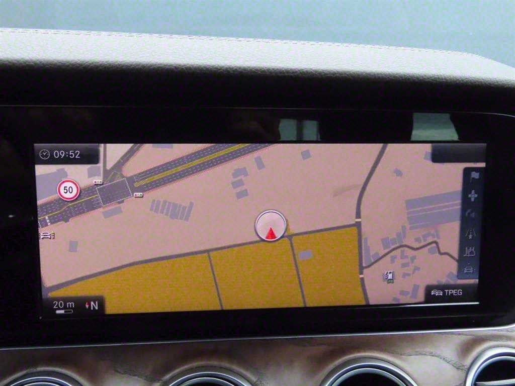 벤츠 E 클래스 E-클래스 W213 E220d 익스클루시브 이미지 14
