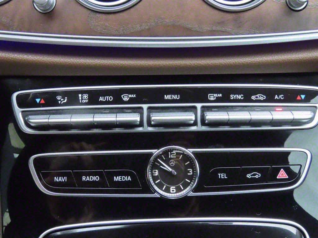 벤츠 E 클래스 E-클래스 W213 E220d 익스클루시브 이미지 16