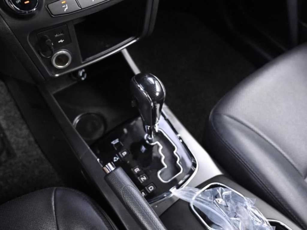 KG모빌리티(쌍용) 코란도 뉴스타일코란도C 2.2 RX 2WD 고급형 이미지 9