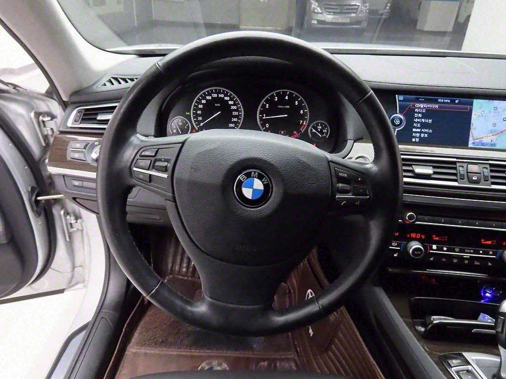 BMW 7시리즈 7시리즈 (F01) 740 Li 이미지 8
