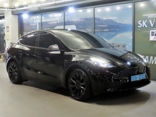 테슬라 모델 Y RWD