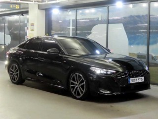 아우디 A5 A5 (B10) 40 TFSI 콰트로 S-라인