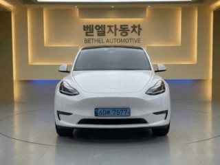 테슬라 모델 Y 롱 레인지