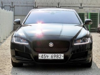 재규어 XF XF(X260) 2.0D 프레스티지