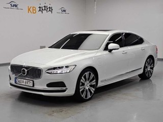볼보 S90 T8 AWD 얼티메이트 브라이트