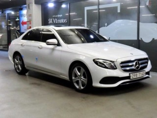 벤츠 E 클래스 E-클래스 W213 E220d 4MATIC 익스클루시브