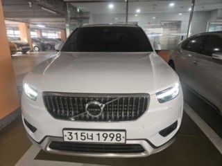 볼보 XC40 T4 4WD 인스크립션