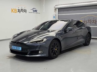 테슬라 모델 S 90D