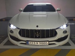 마세라티 르반떼 3.0  AWD 그란 루쏘