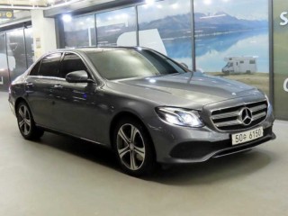 벤츠 E 클래스 E-클래스 W213 E300 4MATIC 아방가르드
