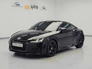 아우디 TT TT (8S) 쿠페 45 TFSI 콰트로