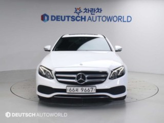 벤츠 E 클래스 E-클래스 W213 E300 4MATIC 아방가르드