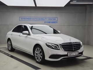벤츠 E 클래스 E-클래스 W213 E220d 4MATIC 익스클루시브