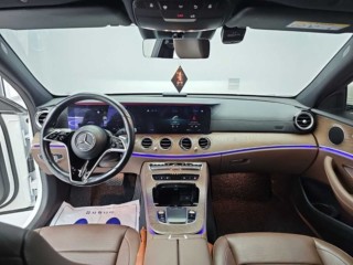벤츠 E 클래스 E-클래스 W213 E220d 4MATIC 익스클루시브