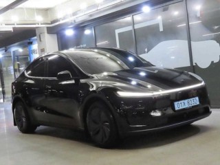 테슬라 모델 Y 프리미엄 RWD