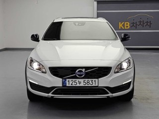 볼보 V60 V60 크로스컨트리 2.0 D4 섬멈