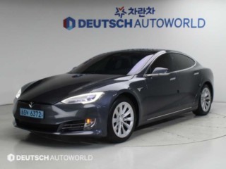 테슬라 모델 S 90D